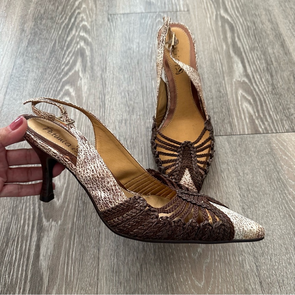 Petunia vintage/vintage style pointy sling back heels